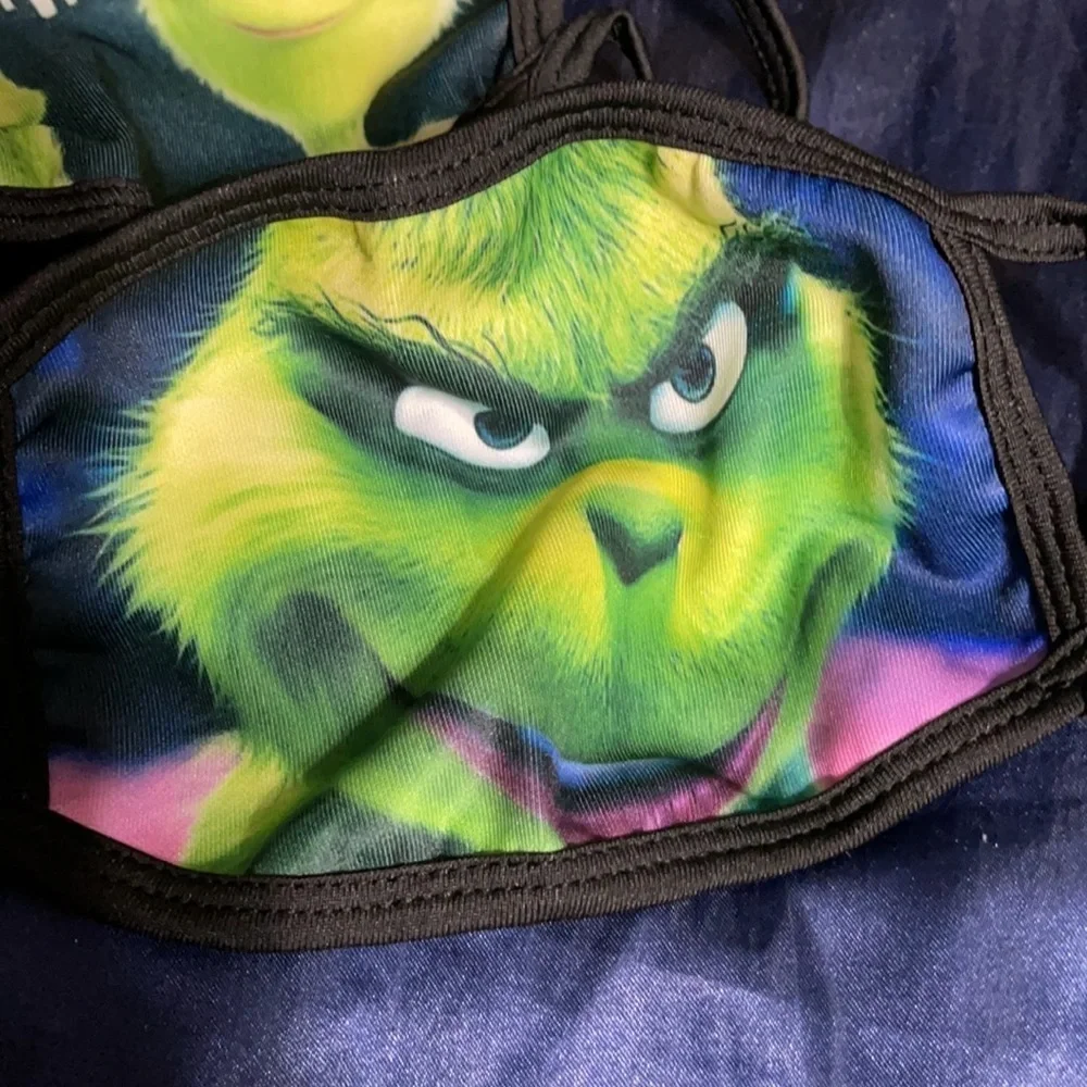6/$20 New set/2 Grinch face masks